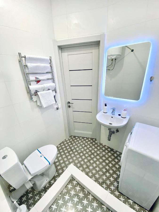 Myfreedom Апартаменти Метро Харківська Kiev Exteriör bild