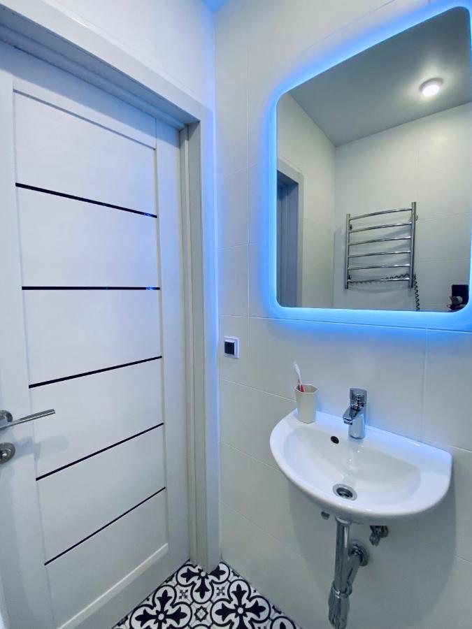 Myfreedom Апартаменти Метро Харківська Kiev Exteriör bild